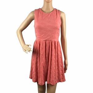 Honey Punch Dress Size M Peach Sleeveless Textured Back Zip